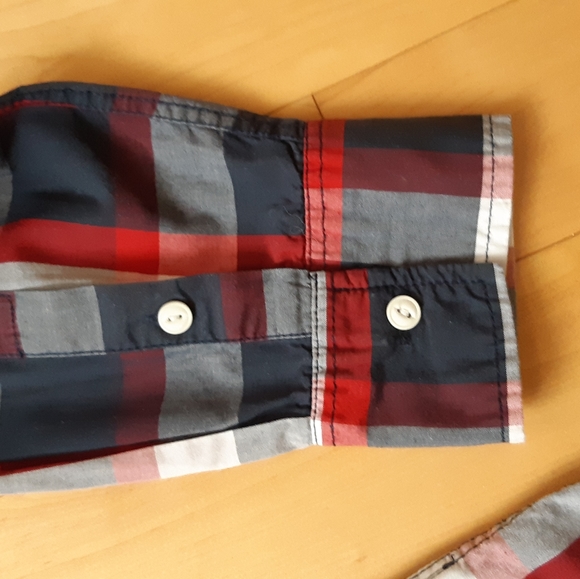 ⚡️Bluenotes Men's casual shirt. 2 for $20 deal see others with ⚡️ - Picture 2 of 2